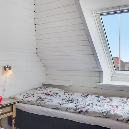 Pauli - 75m From The Sea By Interhome Nyaraló *